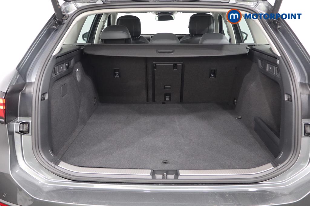 Volkswagen Passat Life Automatic Petrol Plug-In Hybrid Estate - Stock Number (1578392) - 21st supplementary image