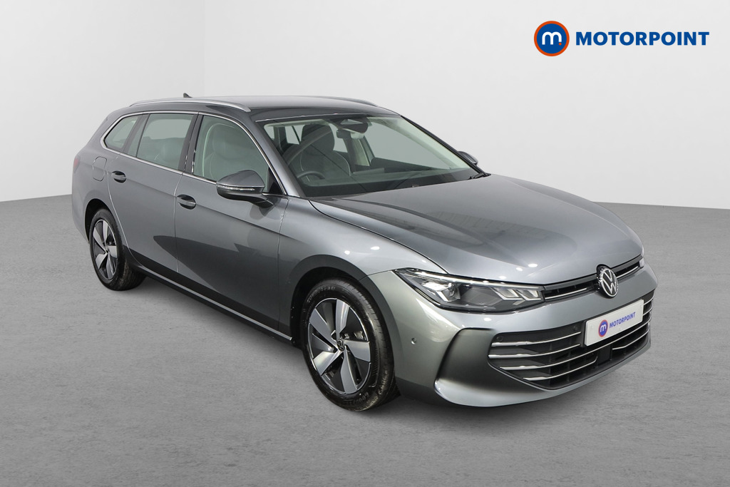 Volkswagen Passat Life Automatic Petrol Plug-In Hybrid Estate - Stock Number (1578392) - Drivers side front corner