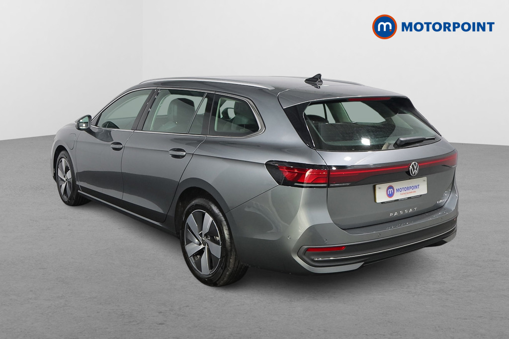 Volkswagen Passat Life Automatic Petrol Plug-In Hybrid Estate - Stock Number (1578392) - Passenger side rear corner