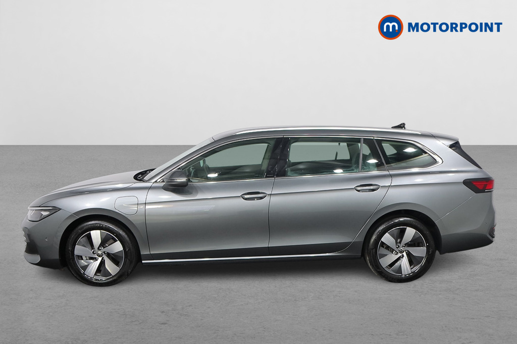 Volkswagen Passat Life Automatic Petrol Plug-In Hybrid Estate - Stock Number (1578392) - Passenger side