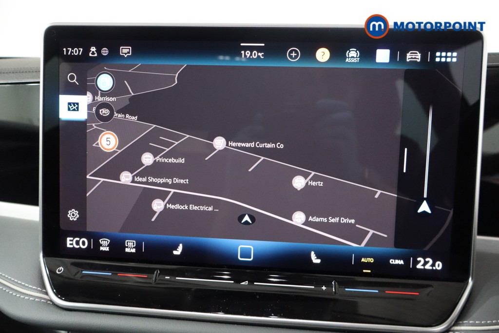 Volkswagen Passat Life Automatic Petrol Plug-In Hybrid Estate - Stock Number (1578404) - 2nd supplementary image