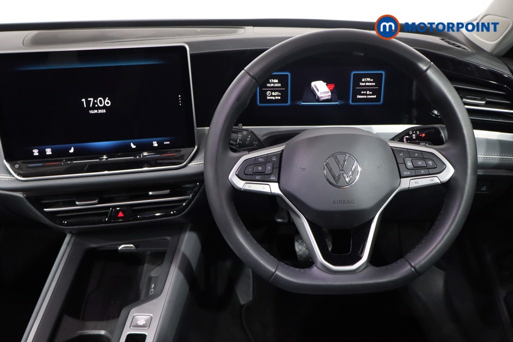 Volkswagen Passat Life Automatic Petrol Plug-In Hybrid Estate - Stock Number (1578404) - 3rd supplementary image