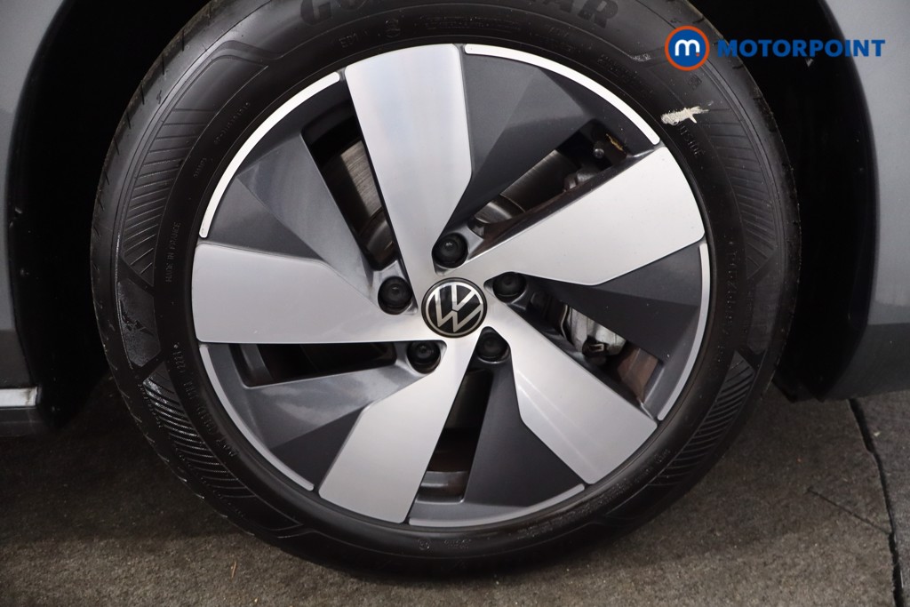 Volkswagen Passat Life Automatic Petrol Plug-In Hybrid Estate - Stock Number (1578404) - 10th supplementary image