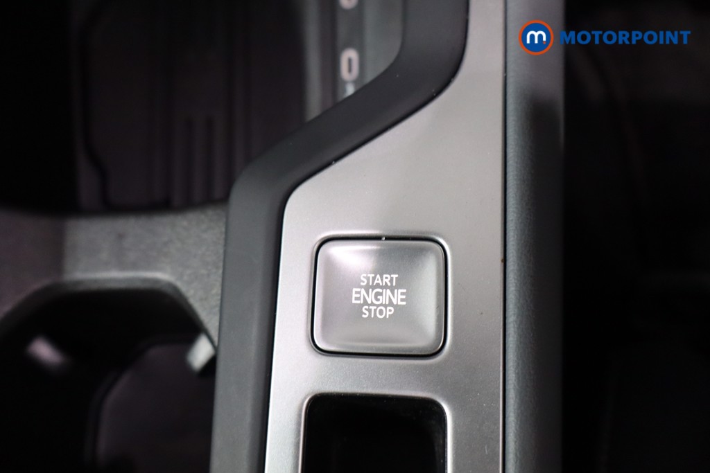 Volkswagen Passat Life Automatic Petrol Plug-In Hybrid Estate - Stock Number (1578404) - 13th supplementary image