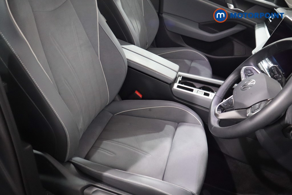 Volkswagen Passat Life Automatic Petrol Plug-In Hybrid Estate - Stock Number (1578404) - 24th supplementary image