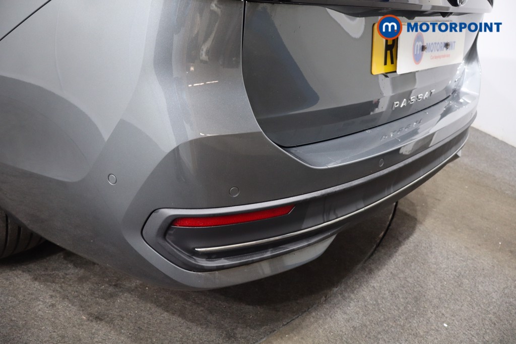 Volkswagen Passat Life Automatic Petrol Plug-In Hybrid Estate - Stock Number (1578404) - 35th supplementary image