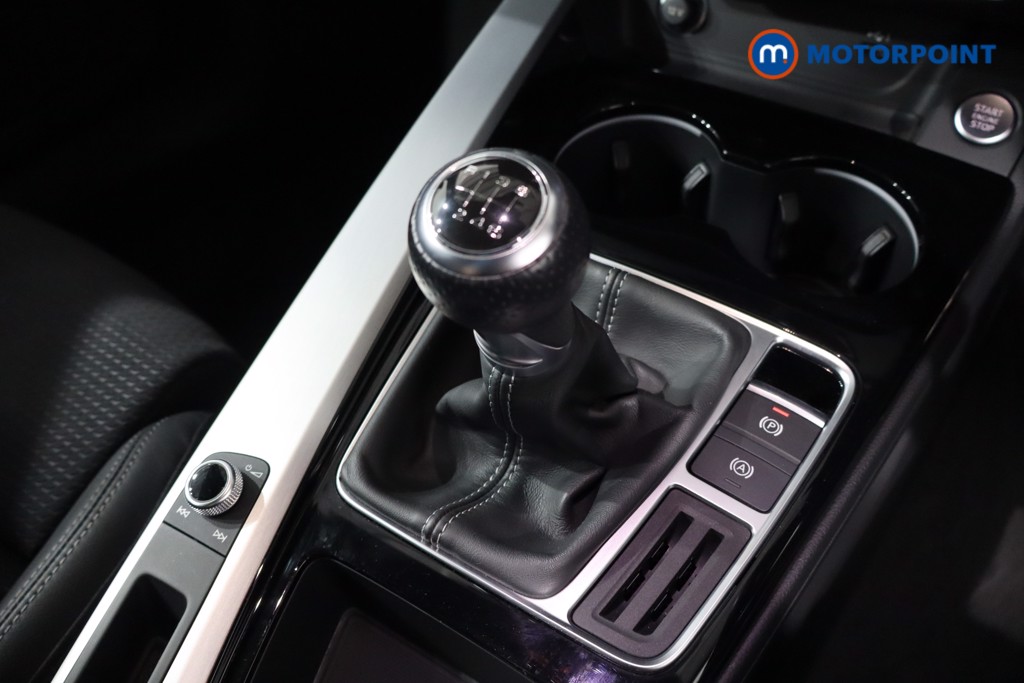 Audi A4 S Line Manual Petrol Saloon - Stock Number (1578680) - 14th supplementary image