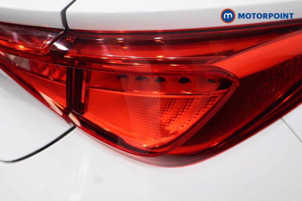 Seat Leon Se Dynamic Manual Petrol Hatchback - Stock Number (1578777) - 5th supplementary image