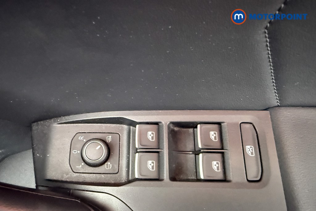 Cupra Leon VZ1 Automatic Petrol Hatchback - Stock Number (1579118) - 19th supplementary image