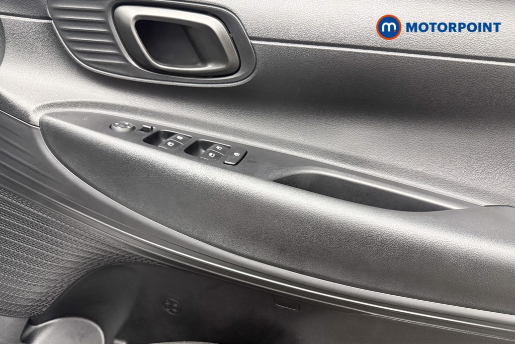 Hyundai I20 Advance Manual Petrol Hatchback - Stock Number (1579188) - 17th supplementary image