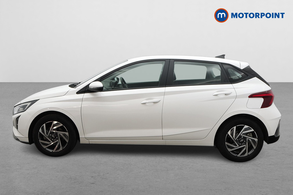 Hyundai I20 Advance Manual Petrol Hatchback - Stock Number (1579188) - Passenger side