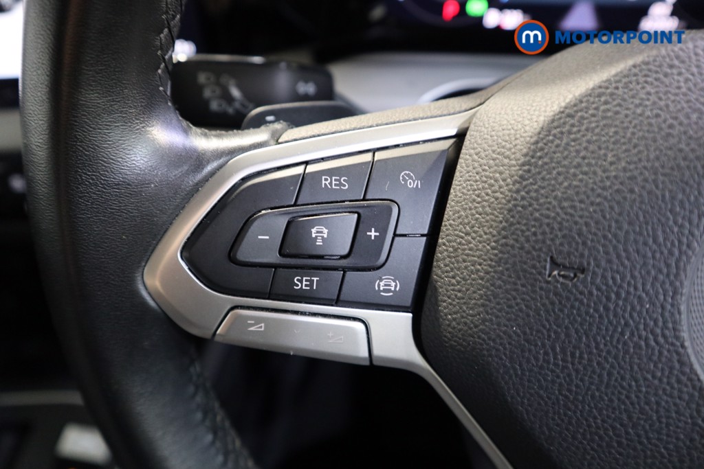 Volkswagen Golf Life Automatic Diesel Hatchback - Stock Number (1527930) - 3rd supplementary image