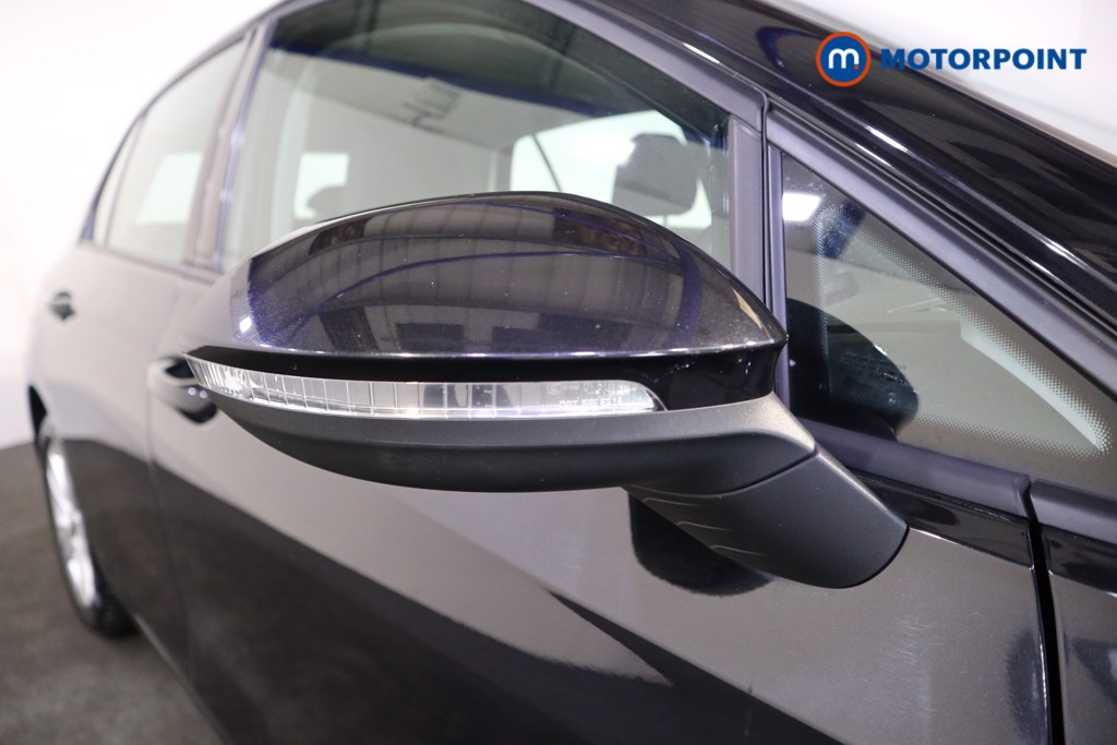 Volkswagen Golf Life Automatic Diesel Hatchback - Stock Number (1527930) - 21st supplementary image