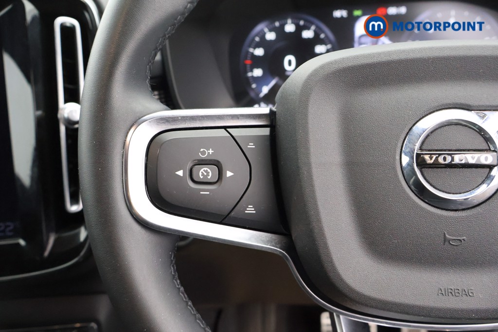 Volvo Xc40 R Design Pro Automatic Petrol SUV - Stock Number (1555931) - 2nd supplementary image