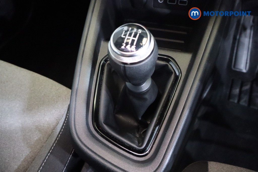 Renault Clio Evolution Manual Petrol Hatchback - Stock Number (1565006) - 10th supplementary image