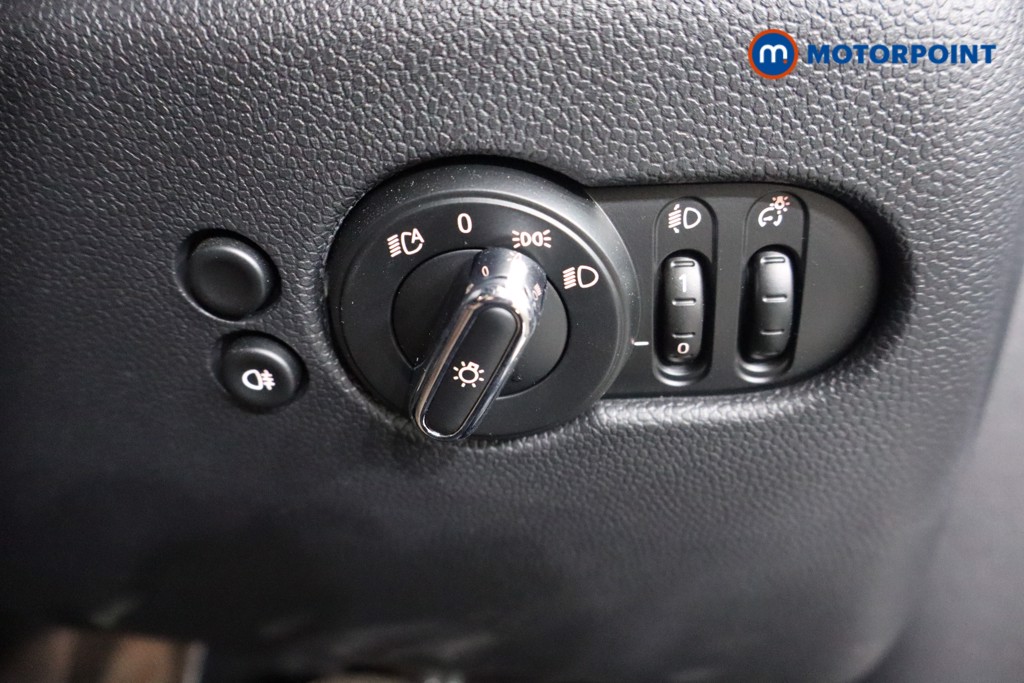 Mini Hatchback Cooper S Exclusive Automatic Petrol Hatchback - Stock Number (1565762) - 17th supplementary image