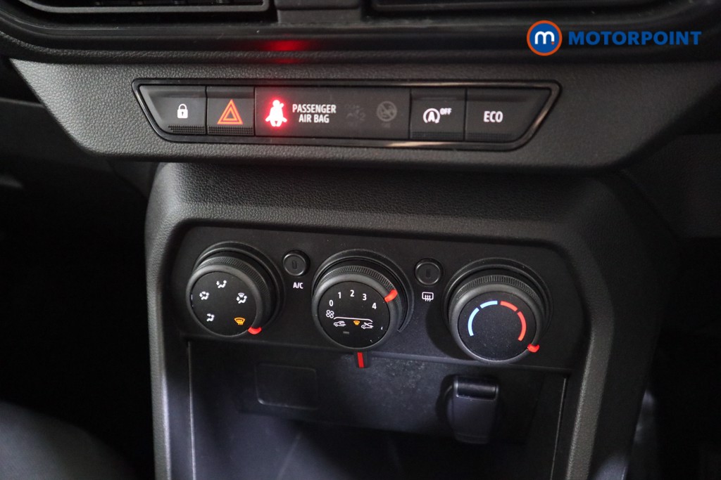Dacia Sandero Stepway Essential Manual Petrol Hatchback - Stock Number (1567469) - 6th supplementary image