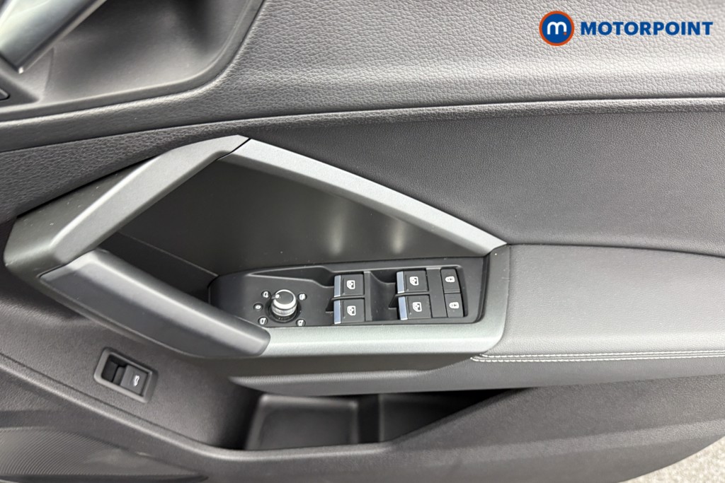 Audi Q3 Black Edition Automatic Petrol SUV - Stock Number (1567852) - 17th supplementary image