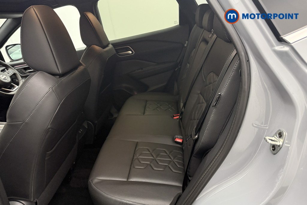 Nissan Qashqai Tekna Automatic Petrol SUV - Stock Number (1569909) - 1st supplementary image
