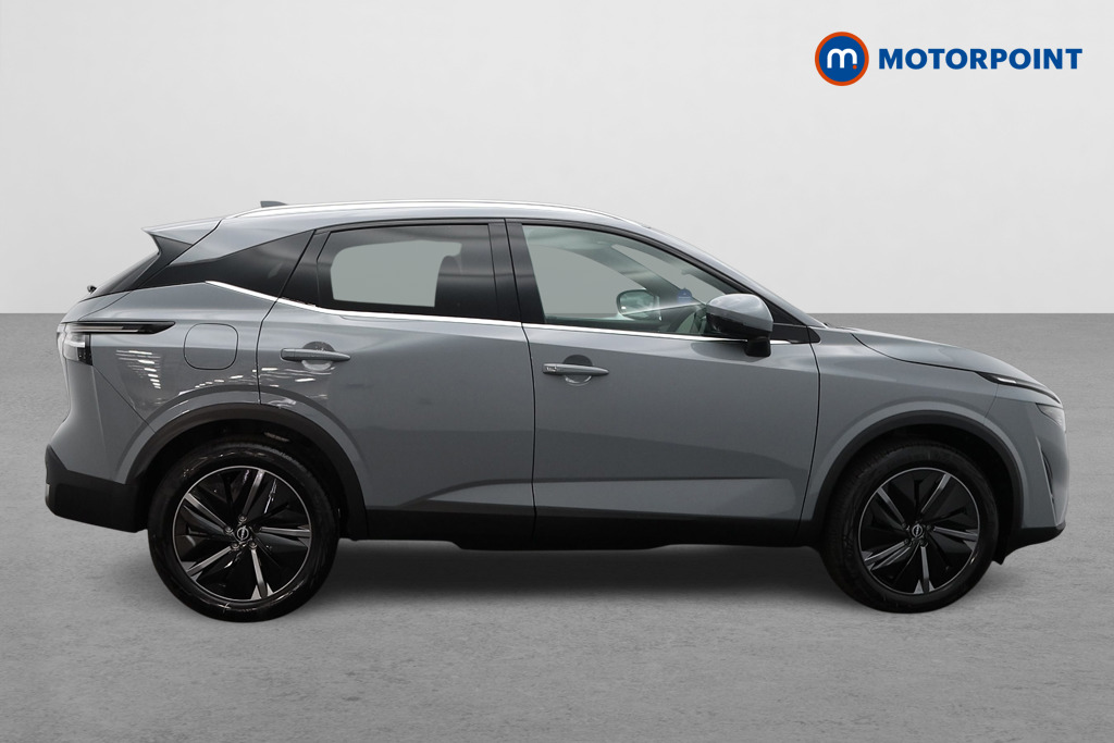 Nissan Qashqai Tekna Automatic Petrol SUV - Stock Number (1569909) - Drivers side