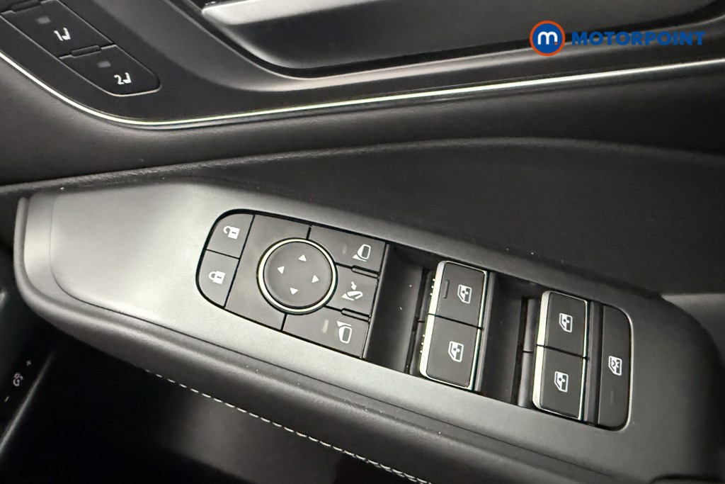 Nissan Qashqai Tekna Automatic Petrol SUV - Stock Number (1569923) - 17th supplementary image