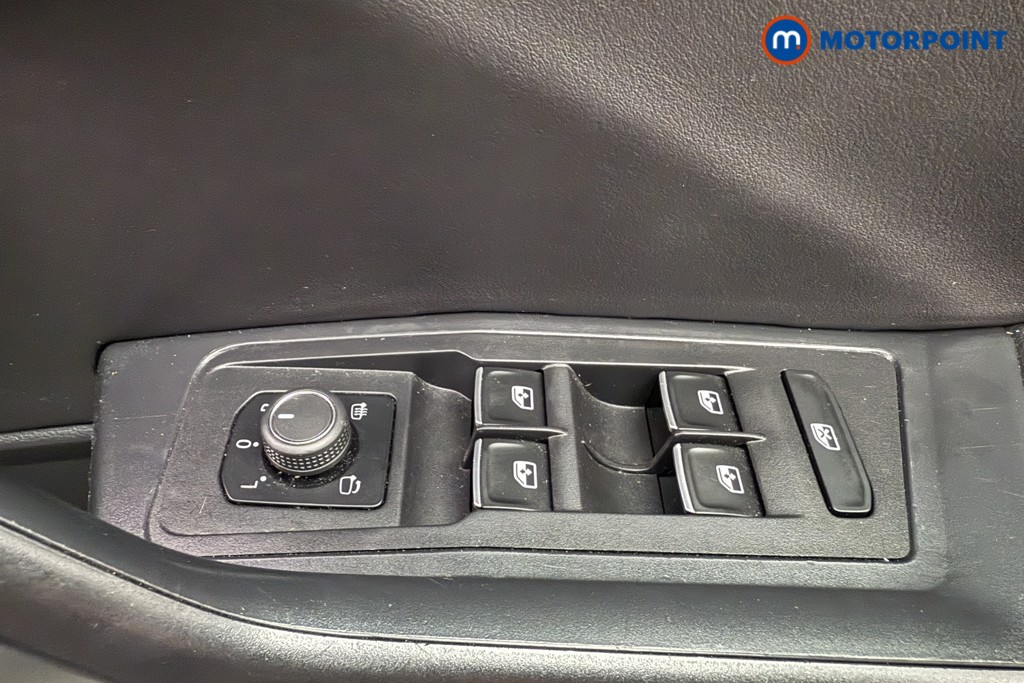 Volkswagen T-Roc R-Line Automatic Petrol SUV - Stock Number (1570257) - 20th supplementary image