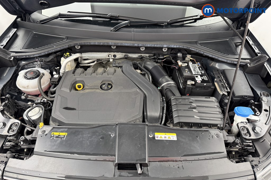 Volkswagen T-Roc R-Line Automatic Petrol SUV - Stock Number (1570257) - 31st supplementary image