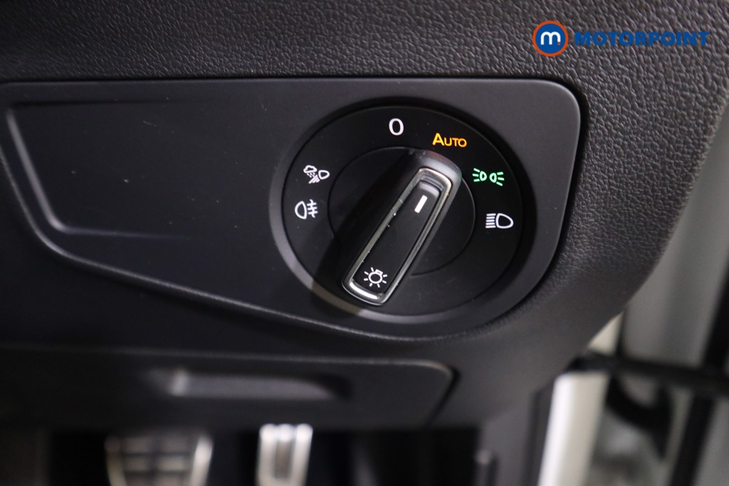 Volkswagen Tiguan R-Line Automatic Diesel SUV - Stock Number (1570505) - 9th supplementary image