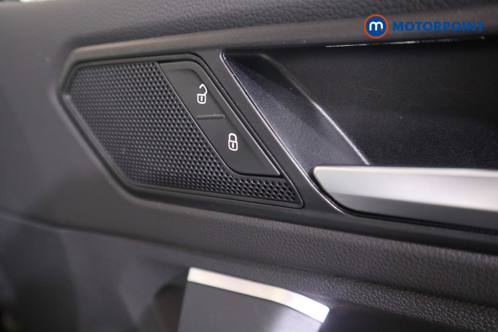 Volkswagen Tiguan R-Line Automatic Diesel SUV - Stock Number (1570505) - 10th supplementary image