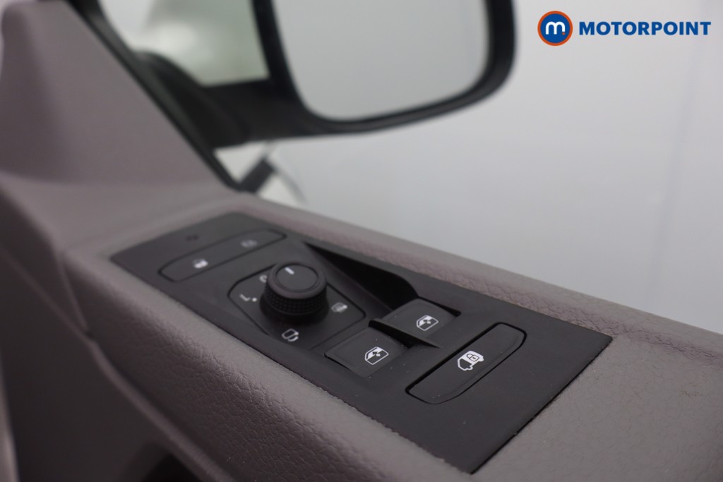 Volkswagen Transporter Highline Manual Diesel Panel Van - Stock Number (1570554) - 20th supplementary image