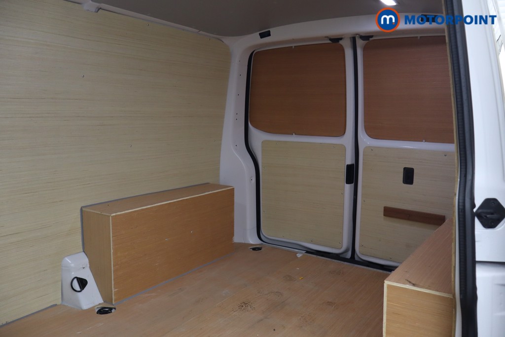 Volkswagen Transporter Highline Manual Diesel Panel Van - Stock Number (1570554) - 24th supplementary image