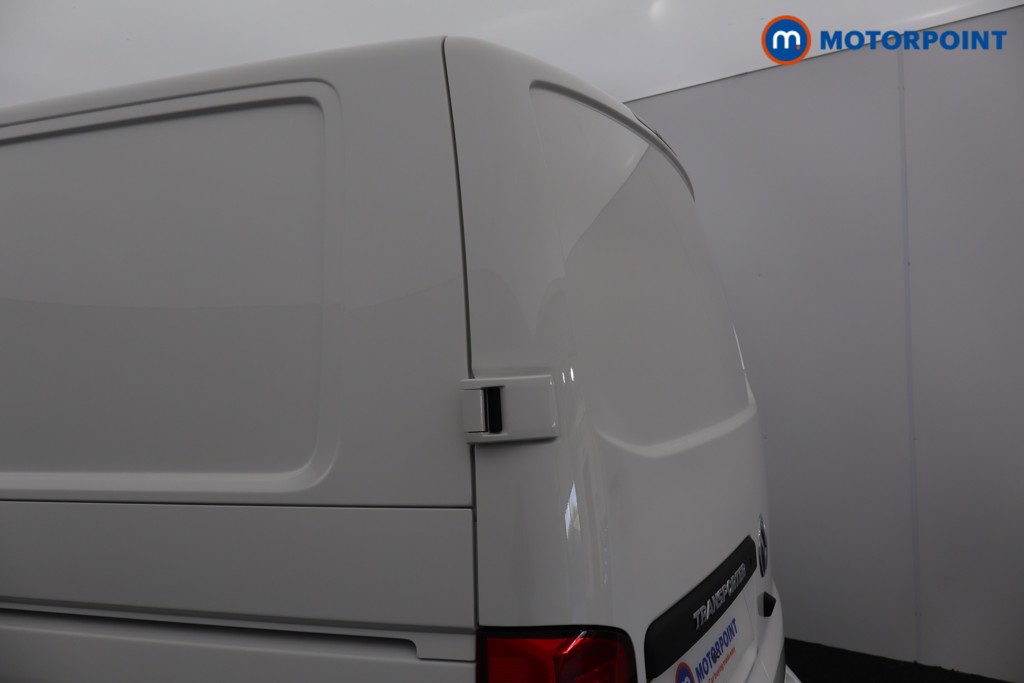 Volkswagen Transporter Highline Manual Diesel Panel Van - Stock Number (1570554) - 34th supplementary image