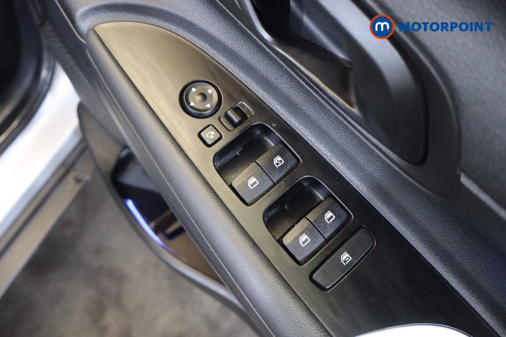 Hyundai Bayon Se Connect Automatic Petrol-Electric Hybrid SUV - Stock Number (1570590) - 17th supplementary image