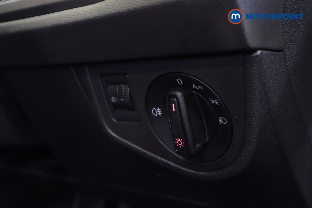 Volkswagen Polo SE Manual Petrol Hatchback - Stock Number (1571129) - 4th supplementary image