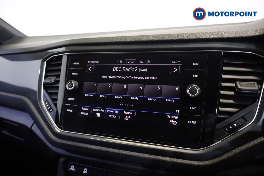 Volkswagen T-Roc R-Line Automatic Petrol SUV - Stock Number (1571246) - 16th supplementary image