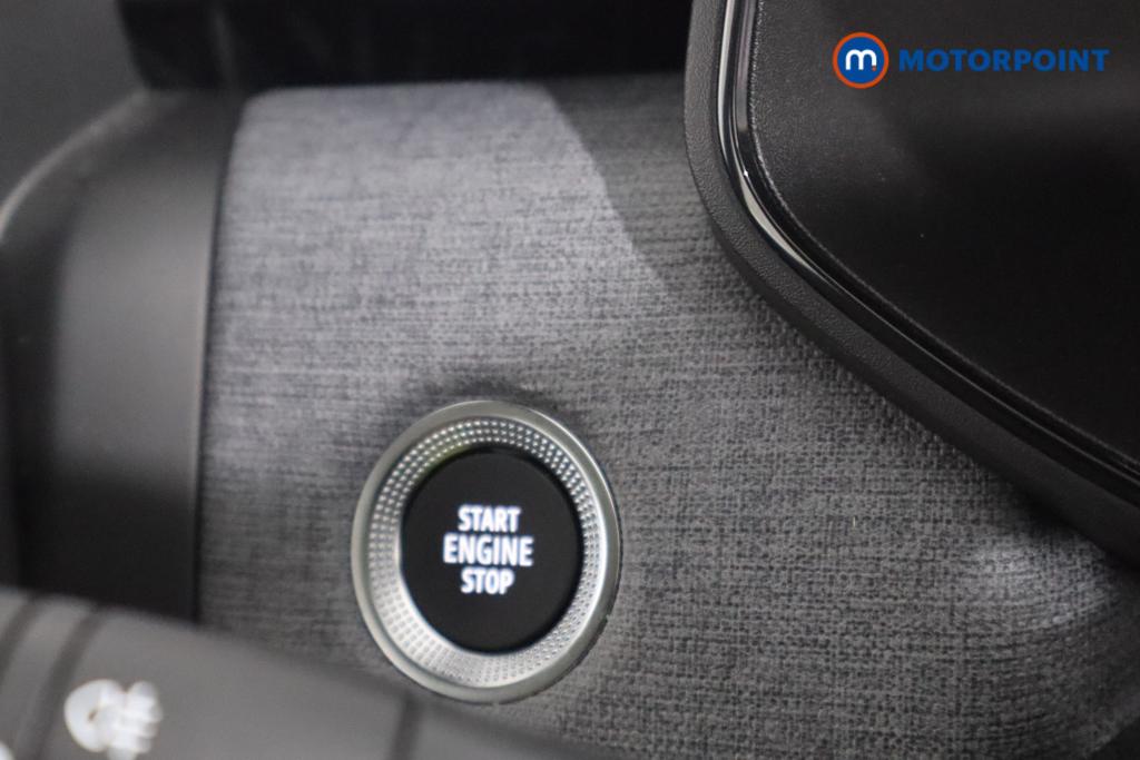 Renault Clio Evolution Automatic Petrol-Electric Hybrid Hatchback - Stock Number (1572809) - 11th supplementary image