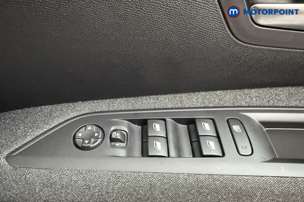 Peugeot 5008 Active Premium Manual Diesel SUV - Stock Number (1573514) - 18th supplementary image