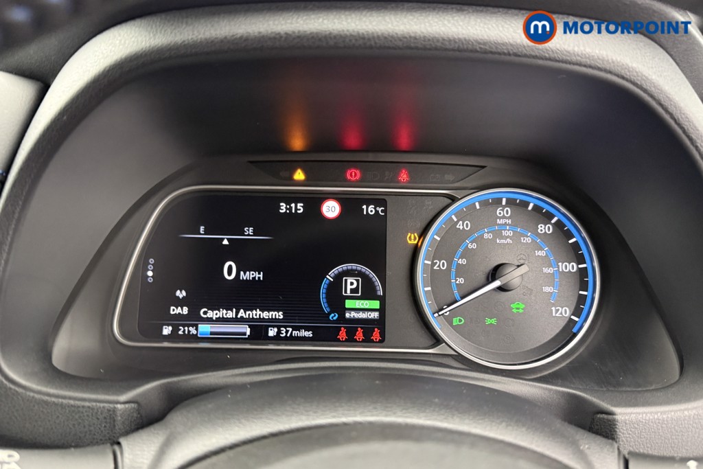 Nissan Leaf N-Connecta Automatic Electric Hatchback - Stock Number (1573679) - 5th supplementary image