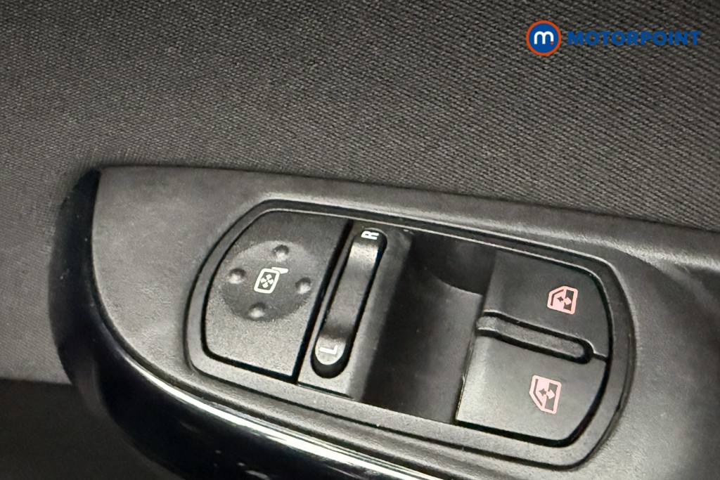 Vauxhall Corsa SRI Manual Petrol Hatchback - Stock Number (1573920) - 12th supplementary image