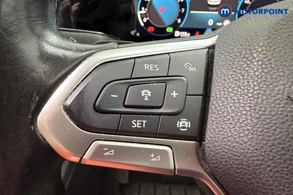 Volkswagen Golf Life Automatic Petrol Hatchback - Stock Number (1574305) - 4th supplementary image