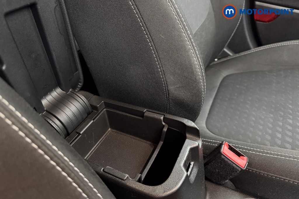 Ford Fiesta Titanium Manual Petrol Hatchback - Stock Number (1574334) - 14th supplementary image