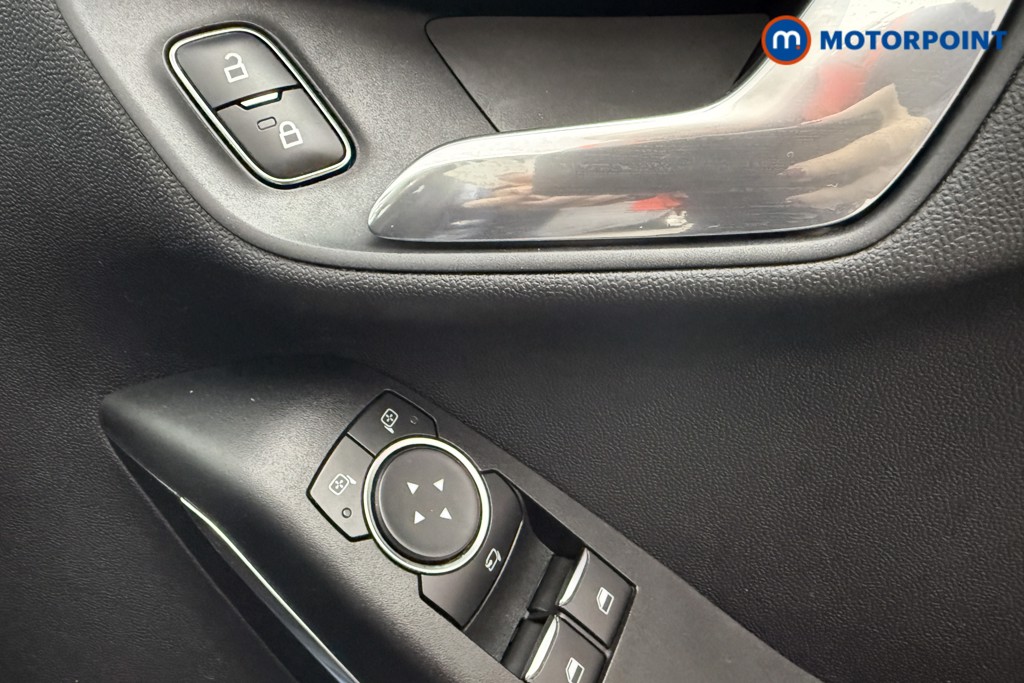 Ford Fiesta Titanium Manual Petrol Hatchback - Stock Number (1574334) - 18th supplementary image