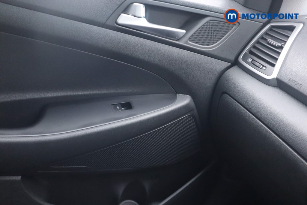 Hyundai Tucson Se Nav Manual Diesel SUV - Stock Number (1574429) - 12th supplementary image