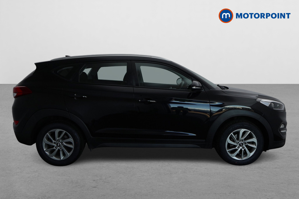 Hyundai Tucson Se Nav Manual Diesel SUV - Stock Number (1574429) - Drivers side