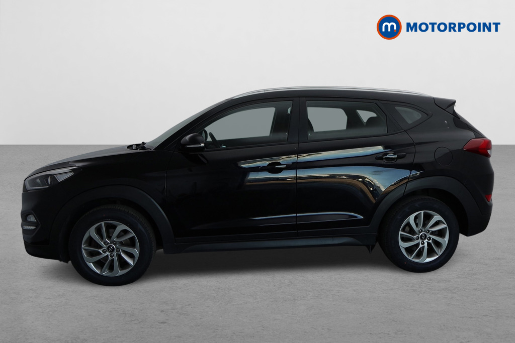 Hyundai Tucson Se Nav Manual Diesel SUV - Stock Number (1574429) - Passenger side