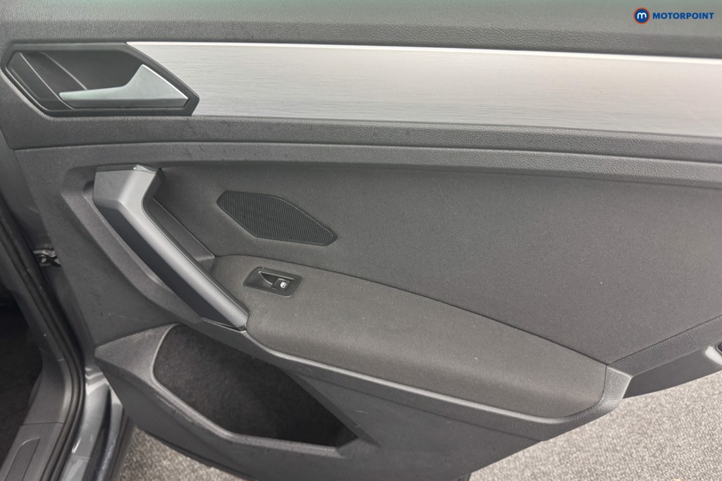 Volkswagen Tiguan Match Manual Petrol SUV - Stock Number (1574592) - 22nd supplementary image