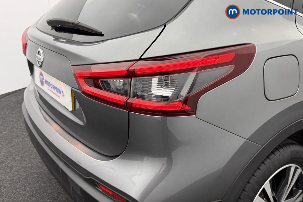 Nissan Qashqai N-Connecta Automatic Petrol SUV - Stock Number (1574931) - 27th supplementary image