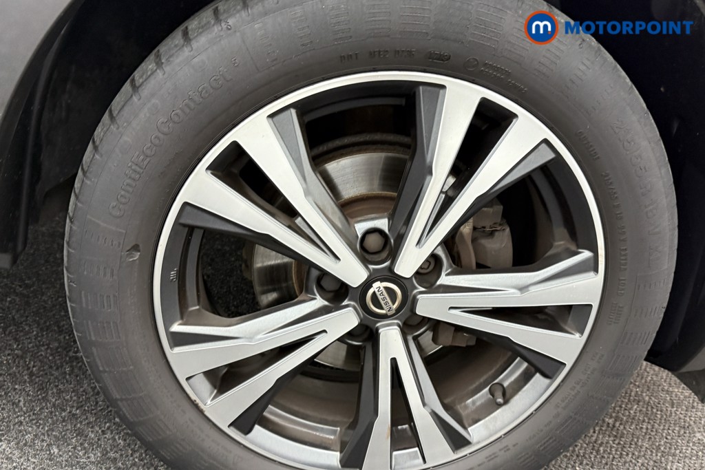 Nissan Qashqai N-Connecta Automatic Petrol SUV - Stock Number (1574931) - 33rd supplementary image