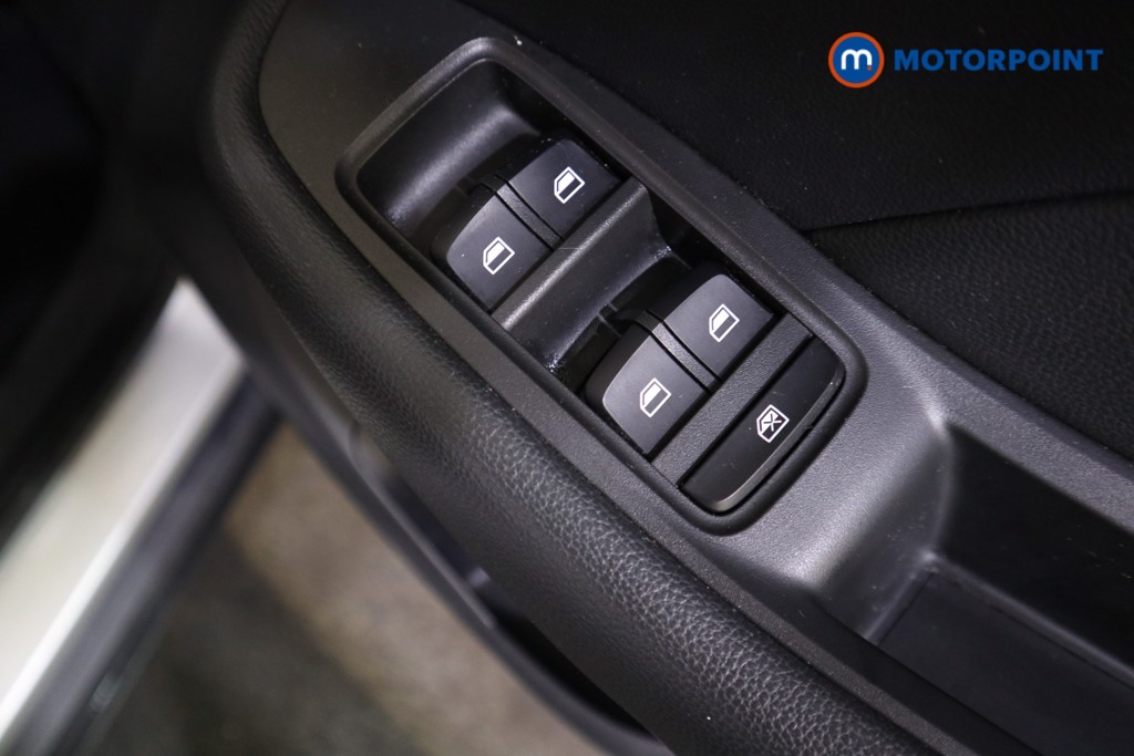 Mg Motor Uk ZS Exclusive Manual Petrol SUV - Stock Number (1575160) - 10th supplementary image