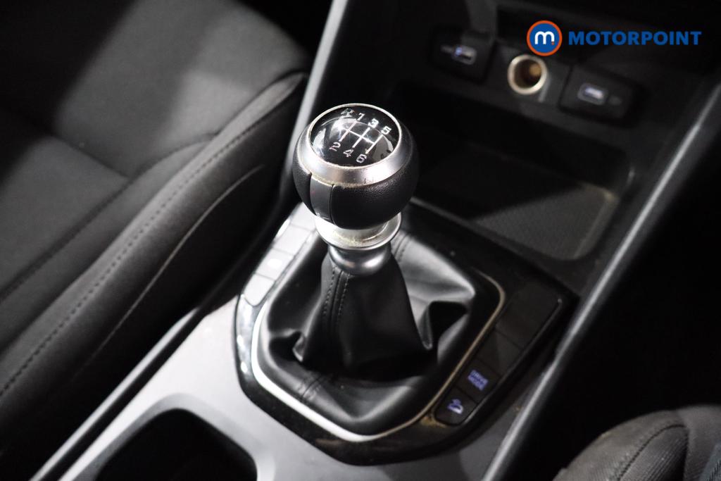 Hyundai Tucson Se Connect Manual Petrol SUV - Stock Number (1575396) - 13th supplementary image